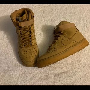Nike Air Force 1 High “Wheat” size 5y